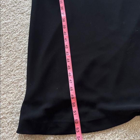 Black gown used like new - Picture 10 of 11